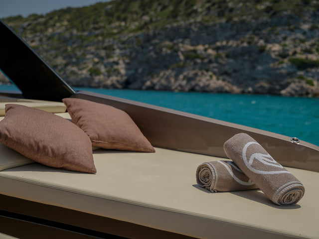 Frauscher 1414 Demon Air - HAILEY SU