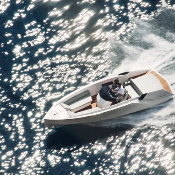 Frauscher 747 Mirage Air - Haller Experiences
