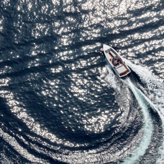 Frauscher 747 Mirage Air - Haller Experiences