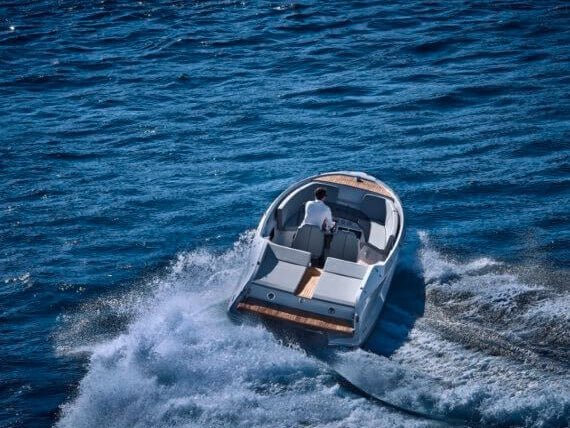 Frauscher 858 Fantom - Haller Experiences
