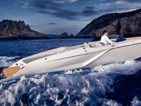 Frauscher 858 Fantom - Haller Experiences