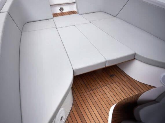 Frauscher 858 Fantom Air - Haller Experiences