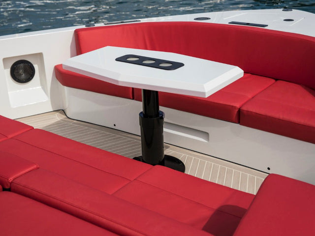 Vanquish VQ54 DIVA - Haller Experiences