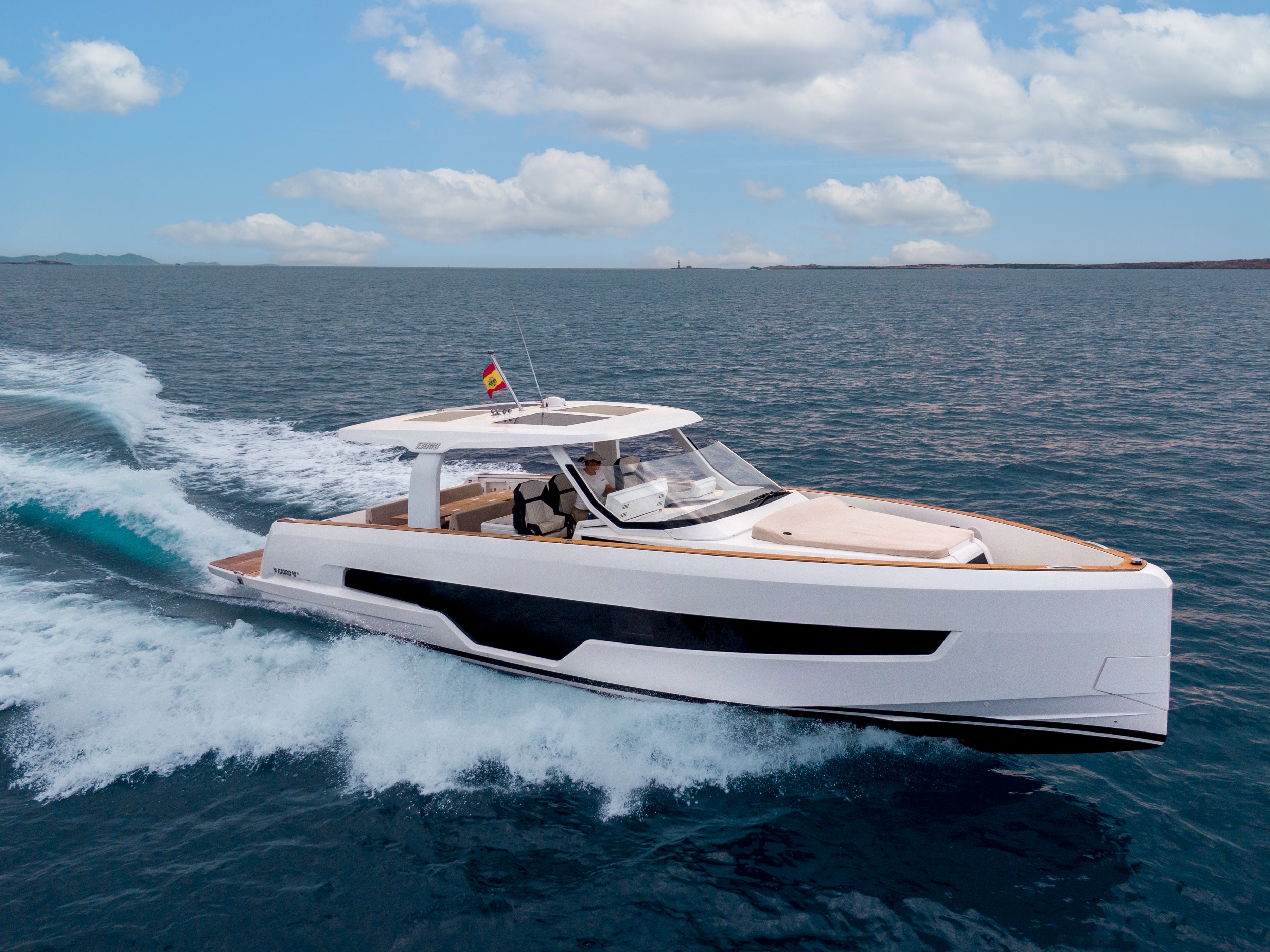 Fjord 41XL - Jaleo - Haller Experiences