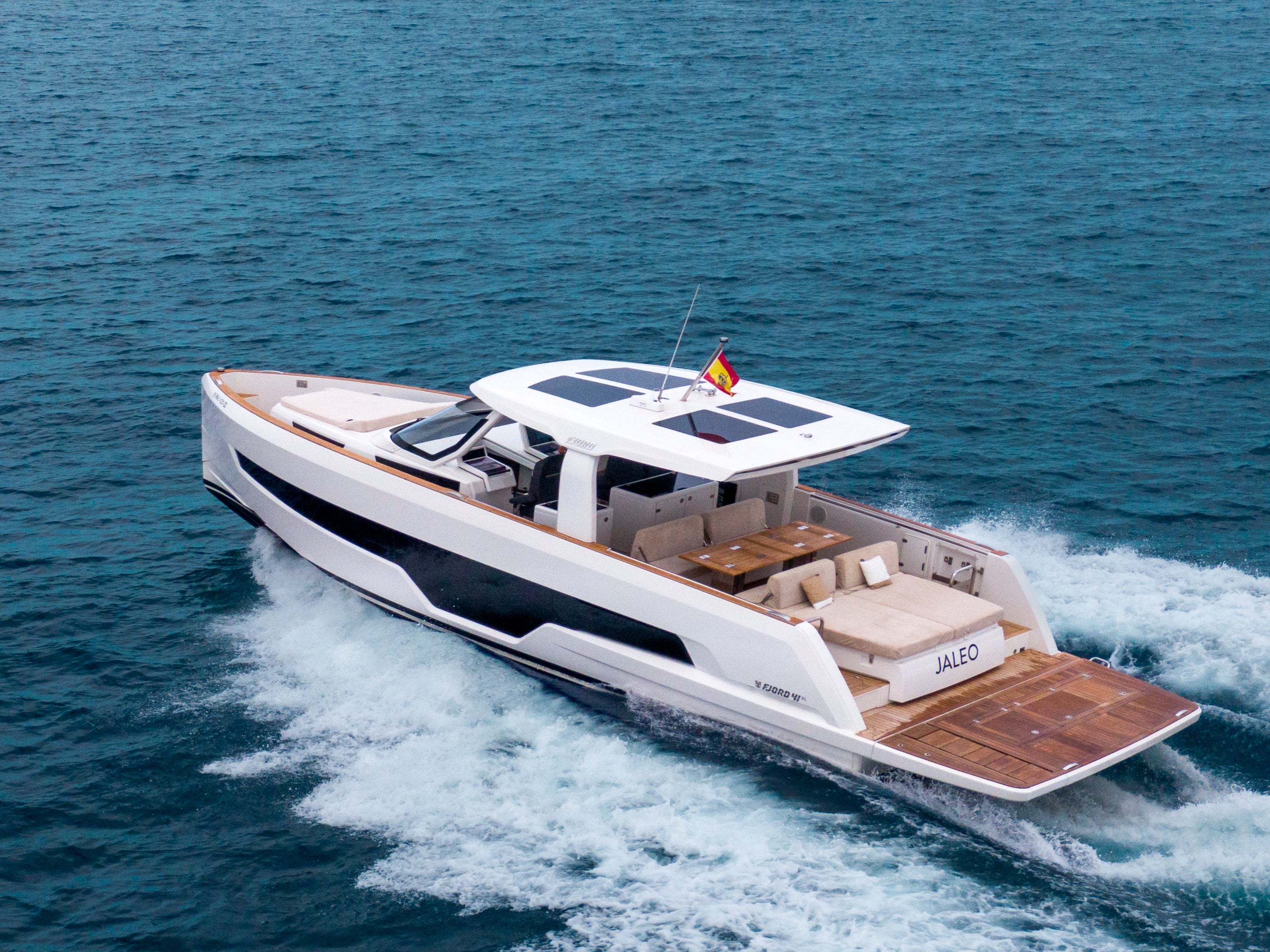 Fjord 41XL - Jaleo - Haller Experiences