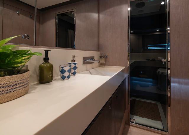 Riva 86 | Tanit