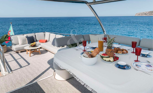 Azimut Magellano 76 | Almar II