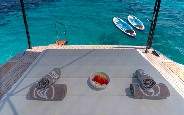Anvera 48 | Breeze